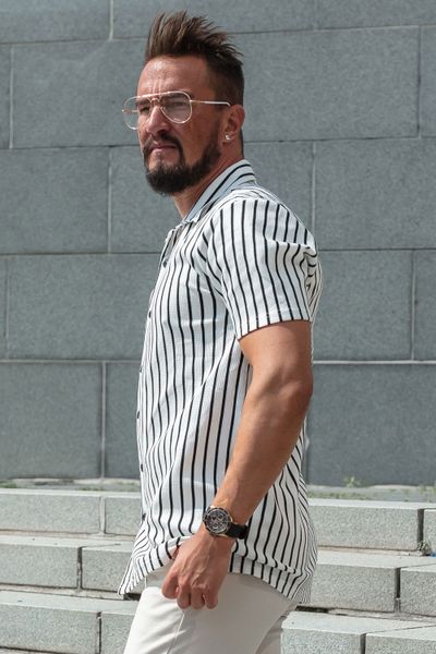 Camicia a maniche corte strutturata a righe da uomo