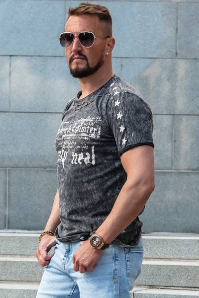 T-shirt nera lavata con stampa RUSTY NEAL