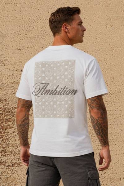 T-shirt bianca con stampa sul retro JERONE T-shirt bianca con stampa sul retro JERONE