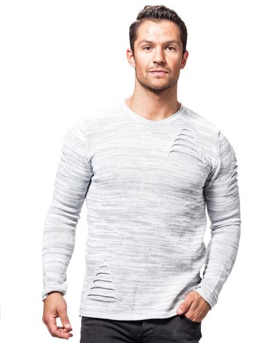 Carisma in maglia strappata Carisma in maglia strappata