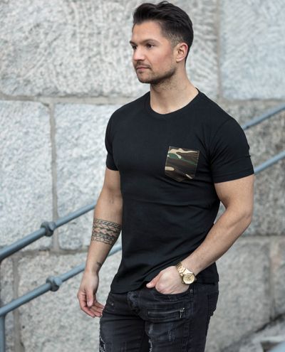 Camo Pocket Tee Black Urban Classics